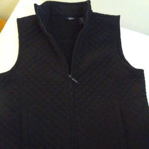 Izod  Vest